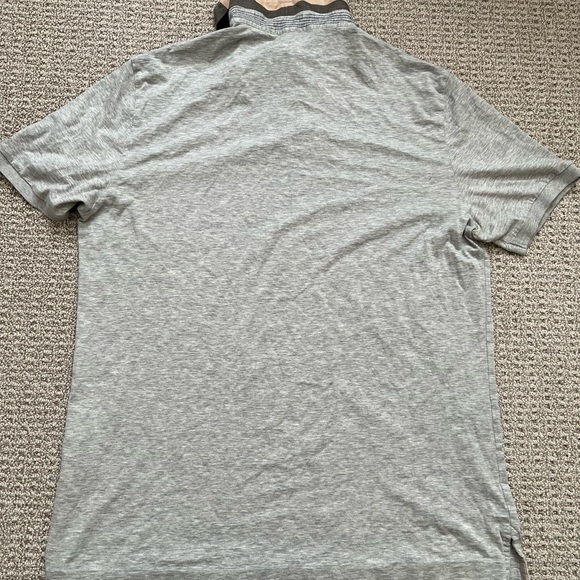 Men’s light weight Burberry polo in grey size XL - Picture 2 of 6